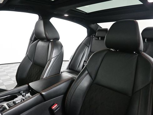 Used 2023 Nissan Maxima SR w/ Sport Mat Group image 5