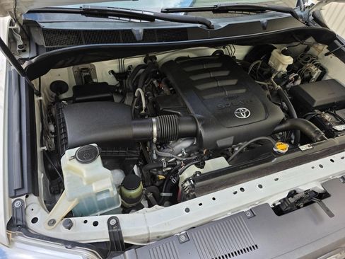 Used 2015 Toyota Tundra SR5 RWD image 33