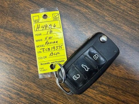 Used 2018 Volkswagen Passat 2.0T R-Line image 43