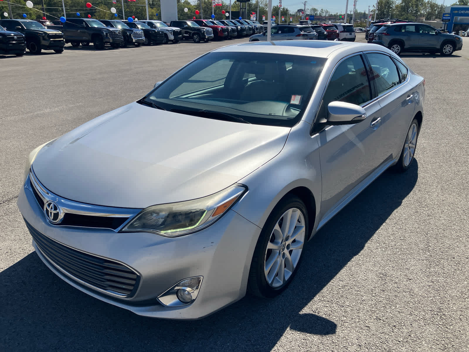 Used 2014 Toyota Avalon Limited FWD image 3