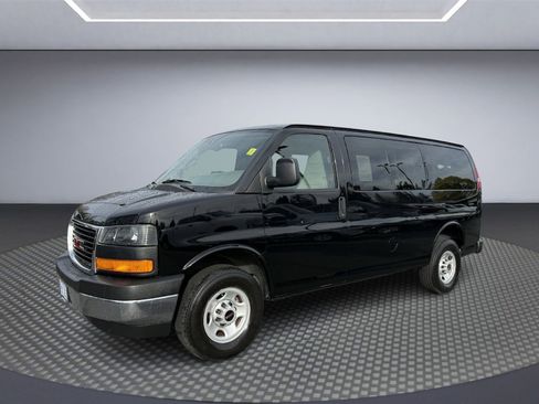 Used 2023 GMC Savana 2500 image 2