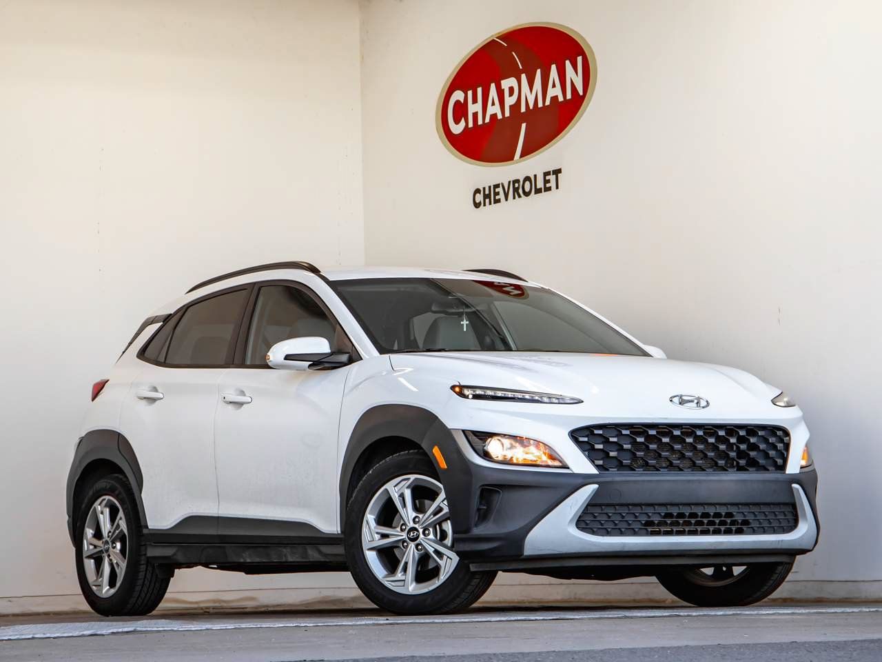 Used 2023 Hyundai Kona SEL w/ Cargo Package FWD image 1