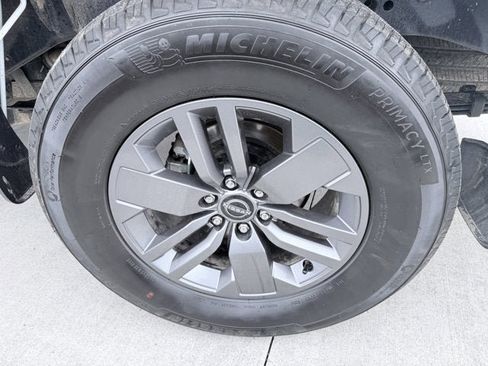 Certified 2025 Nissan Frontier SV w/ SV Convenience Package image 22