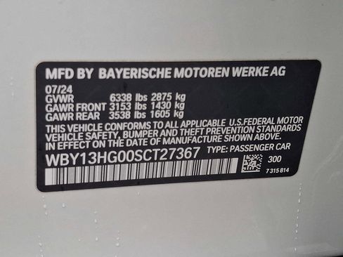 Used 2025 BMW i5 xDrive40 w/ Premium Package image 27