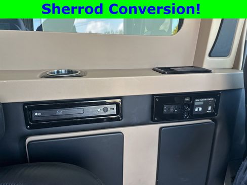 Used 2022 Ford Transit 250 Medium Roof w/ Upfitter Package image 14