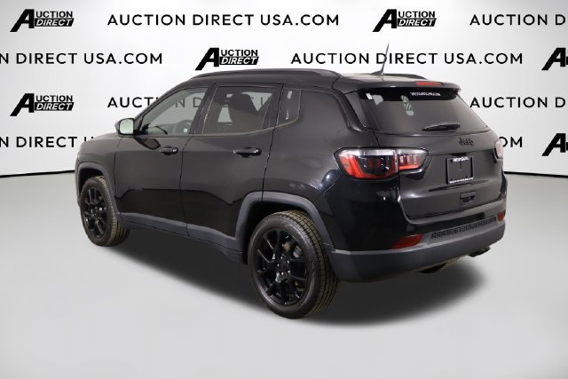 Used 2022 Jeep Compass Latitude FWD image 37
