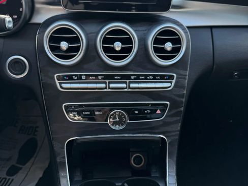 Used 2016 Mercedes-Benz C 300 4MATIC Sedan image 31