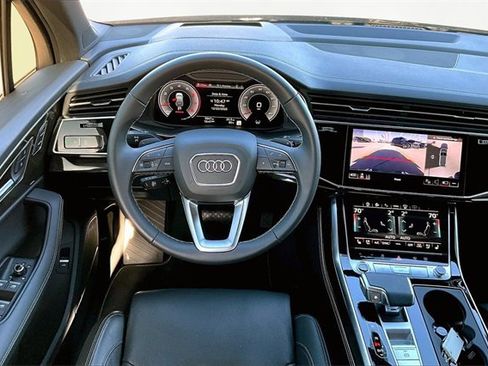 Used 2025 Audi Q7 3.0T Prestige w/ Prestige Package image 5