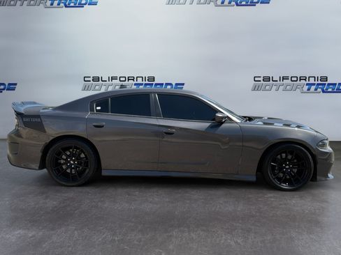 Used 2019 Dodge Charger Scat Pack w/ Daytona Edition Group RWD image 4