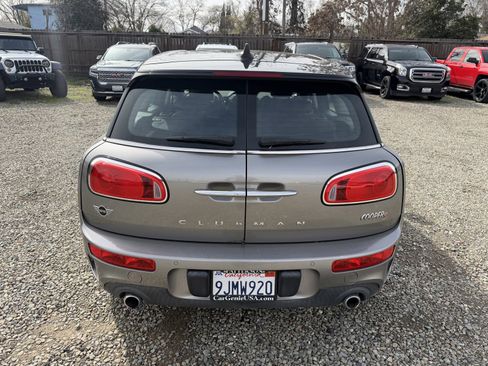 Used 2019 MINI Cooper Clubman S w/ Storage Package image 4