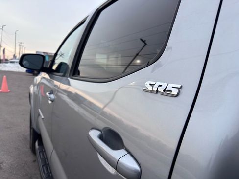 Used 2017 Toyota Tacoma SR5 w/ Tow Package image 48