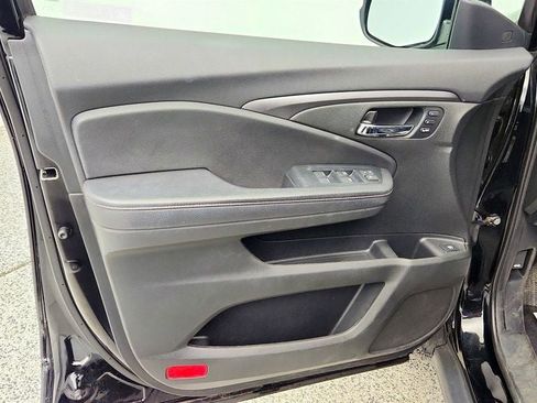 Used 2023 Honda Ridgeline RTL image 11