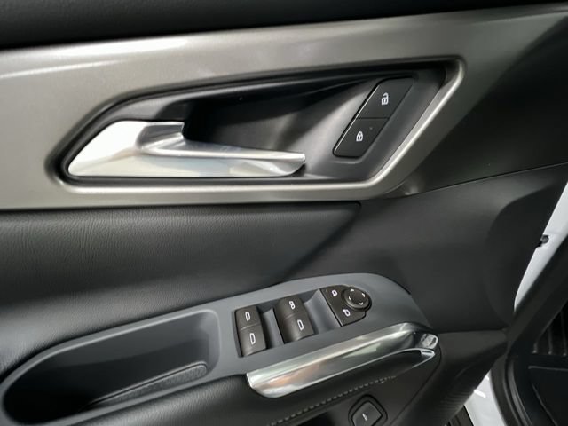 New 2027 Chevrolet Traverse LT w/ Midnight/Sport Edition AWD/4WD image 24