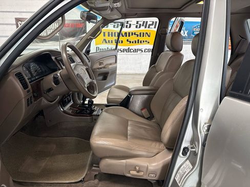 Used 2001 Toyota 4Runner Limited image 8