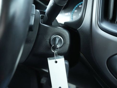 Used 2021 GMC Canyon AT4 image 32