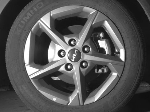 Used 2025 Kia K4 LXS image 13