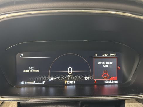 Used 2020 Lincoln Continental w/ Premium Package image 17