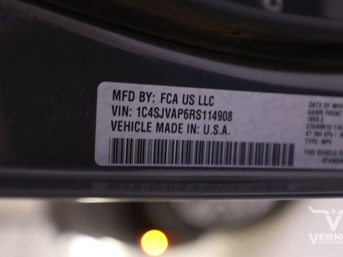 Used 2024 Jeep Wagoneer Base 4x4 w/ HD Trailer Tow Package image 34