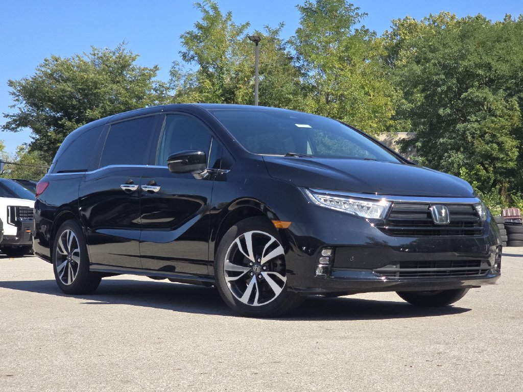 Used 2024 Honda Odyssey Touring image 2