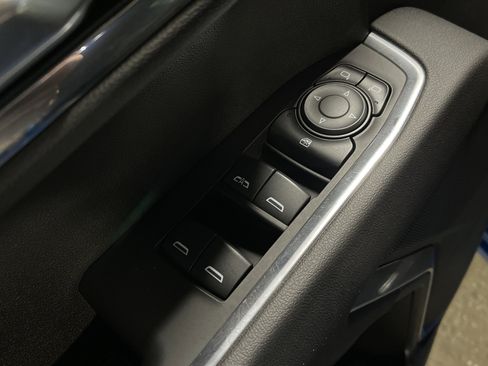 Used 2023 GMC Sierra 1500 Elevation image 10