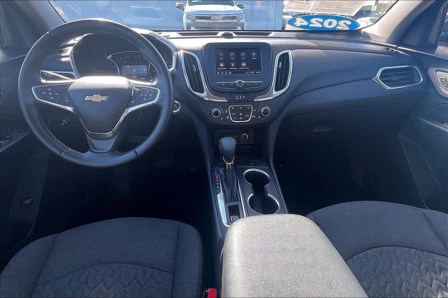 Used 2024 Chevrolet Equinox LT AWD/4WD image 16