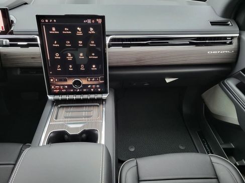 New 2025 GMC Sierra EV Denali image 5