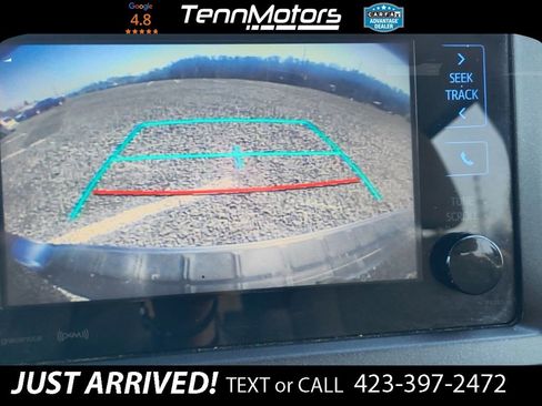 Used 2017 Toyota Sienna LE image 18