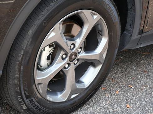 Used 2025 Ford Escape ST-Line Select AWD/4WD image 11