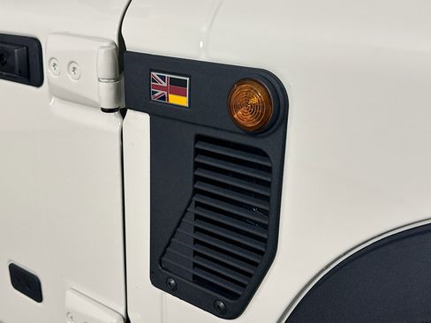 New 2025 INEOS Grenadier Fieldmaster Edition image 9