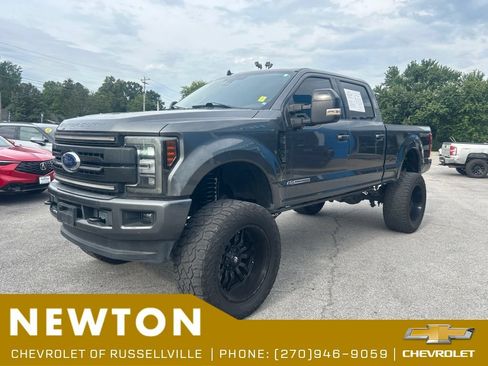 Used 2019 Ford F250 Lariat w/ Lariat Ultimate Package AWD/4WD image 3