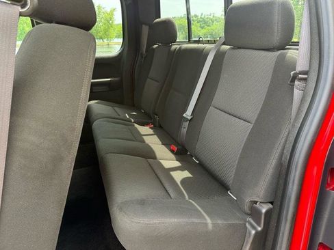 Used 2011 GMC Sierra 2500 SLE w/ SLE Preferred Package AWD/4WD image 18