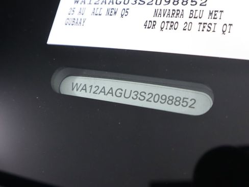 Used 2025 Audi Q5 Premium Plus w/ Premium Plus image 34