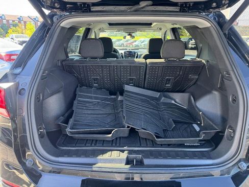 Used 2023 Chevrolet Equinox LT FWD image 6