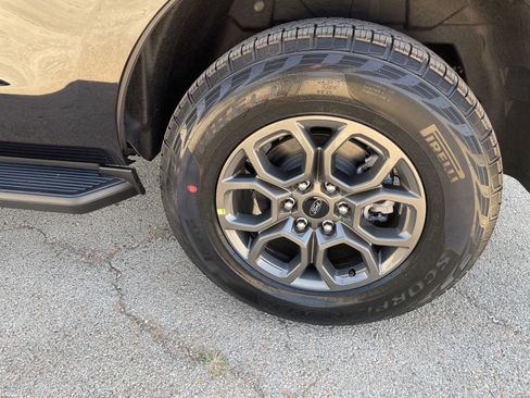 New 2025 Ford Expedition Active image 38