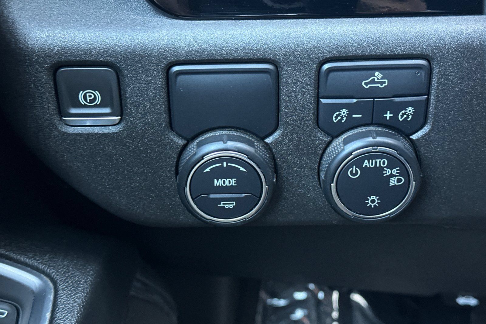 Used 2023 Chevrolet Silverado 1500 LT RWD image 35