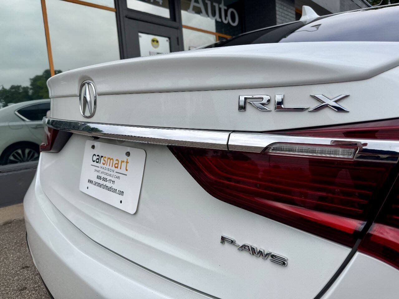 Used 2018 Acura RLX w/ Technology Package FWD image 9