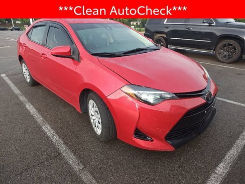Used 2017 Toyota Corolla LE FWD image 3
