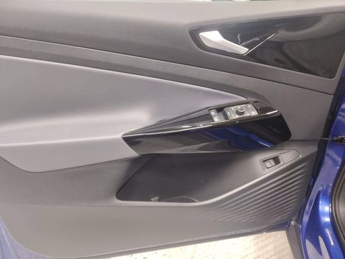 Used 2022 Volkswagen ID.4 Pro S image 19