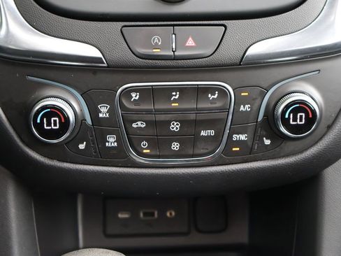 Used 2023 Chevrolet Equinox LT AWD/4WD image 19