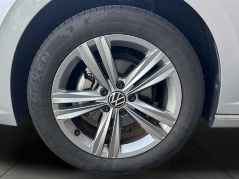 Used 2024 Volkswagen Jetta SE FWD image 7