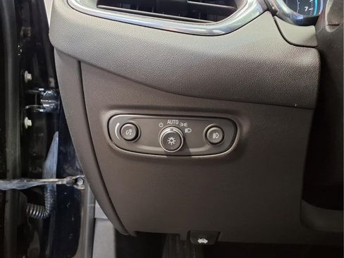 Certified 2021 Chevrolet Equinox LT FWD image 10