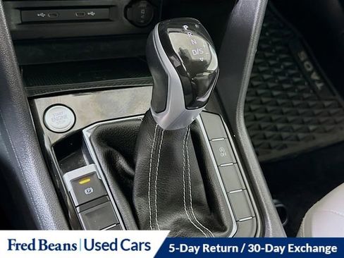Used 2023 Volkswagen Taos SE image 16