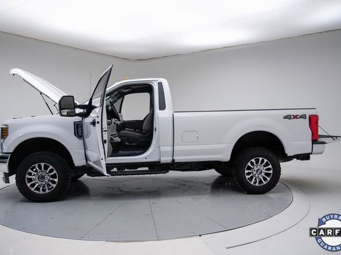 Used 2019 Ford F250 XLT w/ XLT Value Package image 30