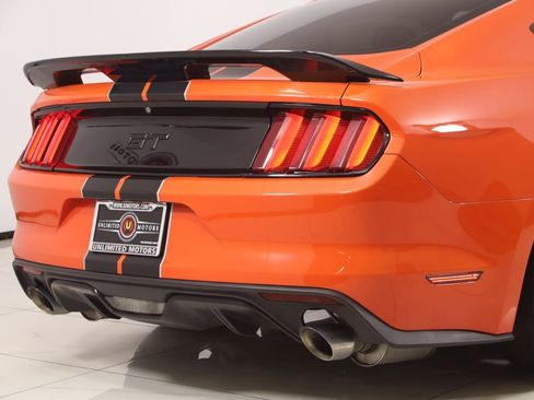 Used 2015 Ford Mustang GT Premium RWD image 42