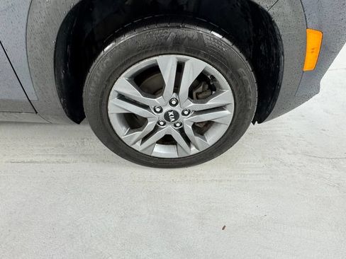 Used 2021 Kia Seltos S AWD/4WD image 9