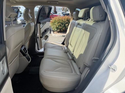Used 2019 Lincoln Nautilus Reserve w/ Ultimate Package AWD/4WD image 37