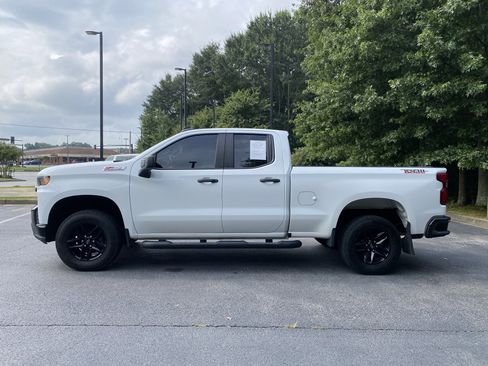 Used 2020 Chevrolet Silverado 1500 Custom Trail Boss w/ Custom Convenience Package AWD/4WD image 6