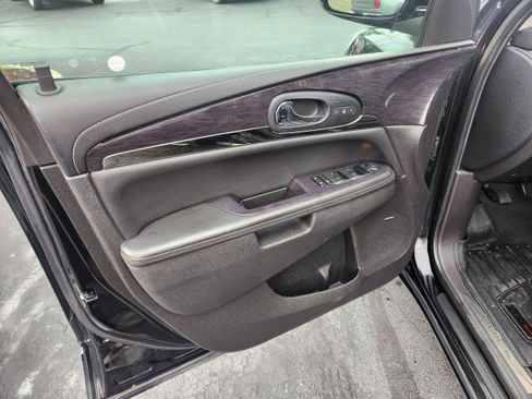 Used 2017 Buick Enclave Leather image 23