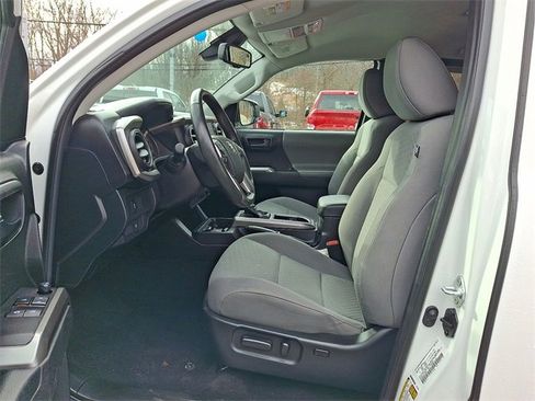 Used 2022 Toyota Tacoma SR5 image 11