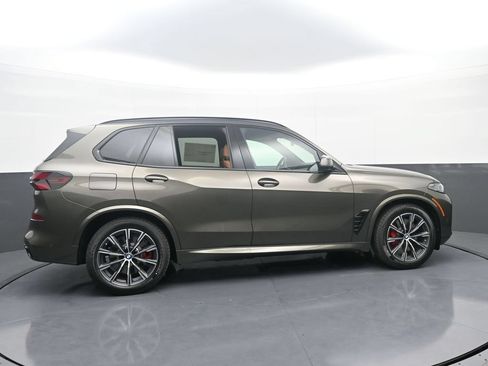 New 2026 BMW X5 xDrive50e w/ M Sport Package AWD/4WD image 8